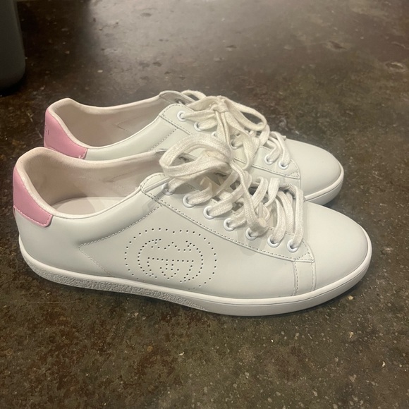 GUCCI ACE INTERLOCKING G WOMENS PINK WHITE SNEAKERS SZ 39 8 8.5 9 - Picture 1 of 4